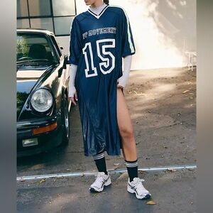 #68 NWT Happy Camper Tee in Highlighter Navy Combo